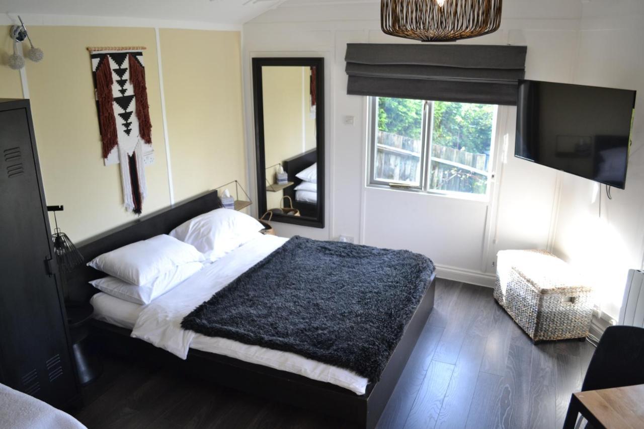 Greenfield Lodge Hove Extérieur photo