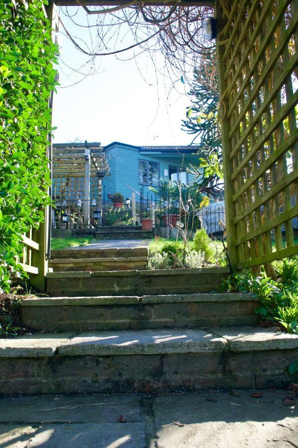 Greenfield Lodge Hove Extérieur photo